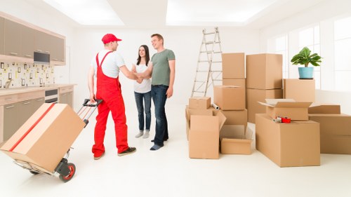 Local moving truck service for flats and houses in Boundsgreen