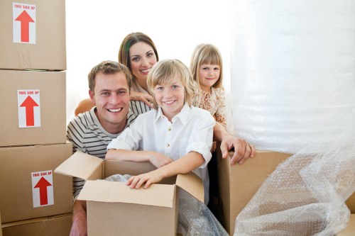 Local moving support for flats and shared houses near Boundsgreen