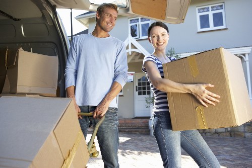 Loading and organising items for local storage in Boundsgreen
